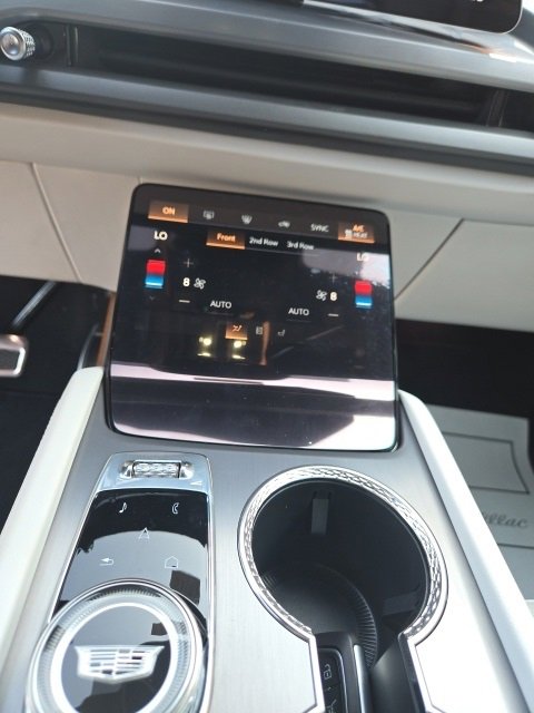 New 2026 Cadillac Vistiq Sport image 12