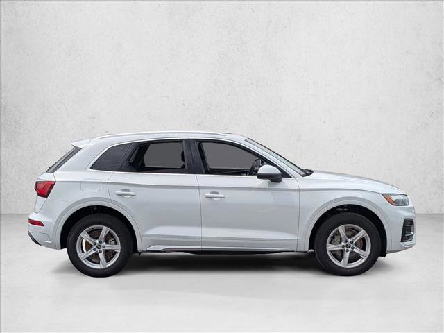 Used 2023 Audi Q5 2.0T Premium w/ Convenience Package AWD/4WD image 4