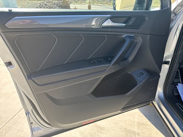 Used 2024 Volkswagen Tiguan SE R-Line image 10