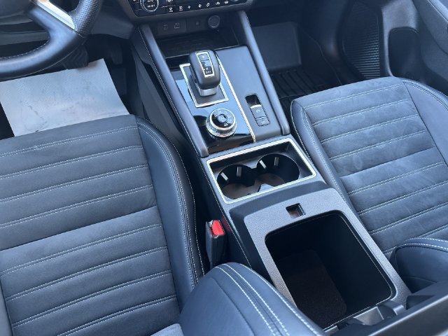 Used 2024 Mitsubishi Outlander SE AWD/4WD image 31