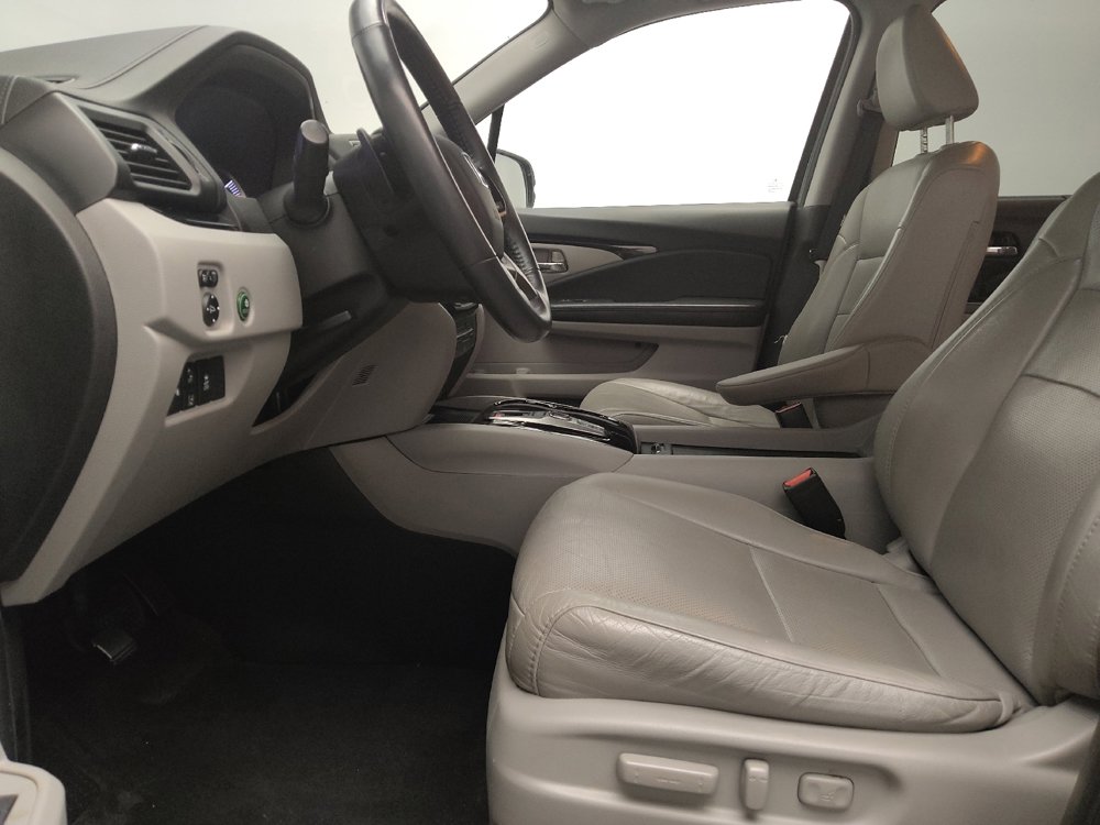 Used 2020 Honda Pilot Elite image 17