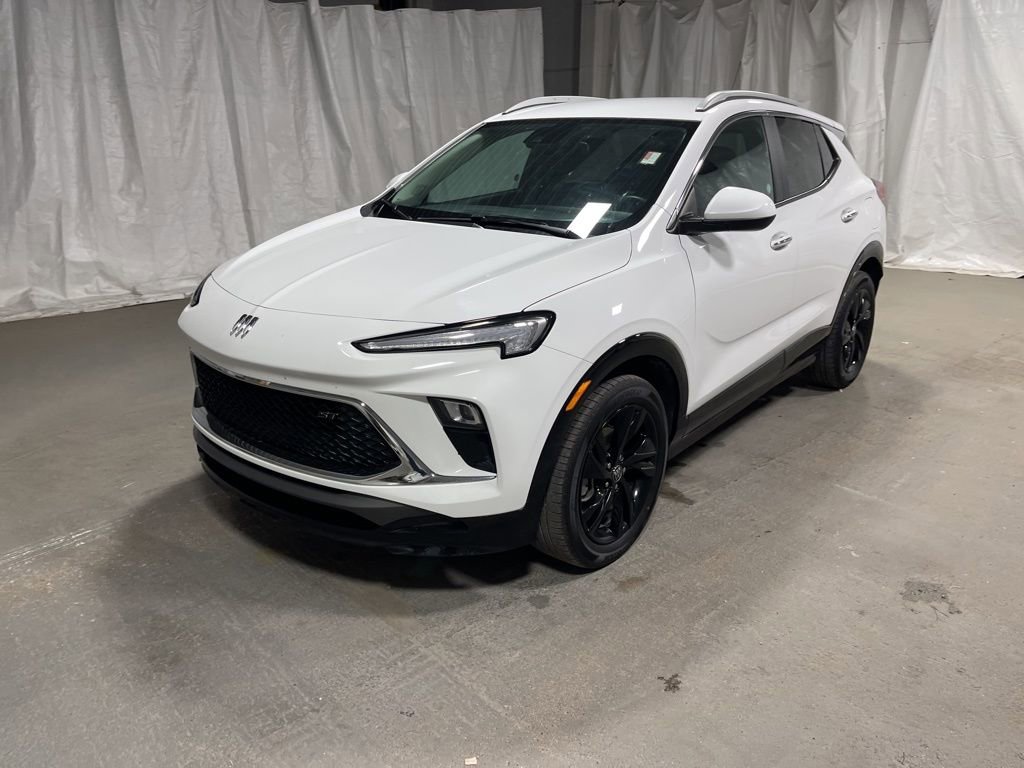 Used 2024 Buick Encore GX Sport Touring w/ Comfort Package image 3