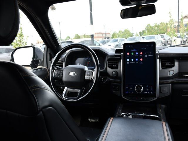 Used 2022 Ford Expedition Max Platinum AWD/4WD image 17