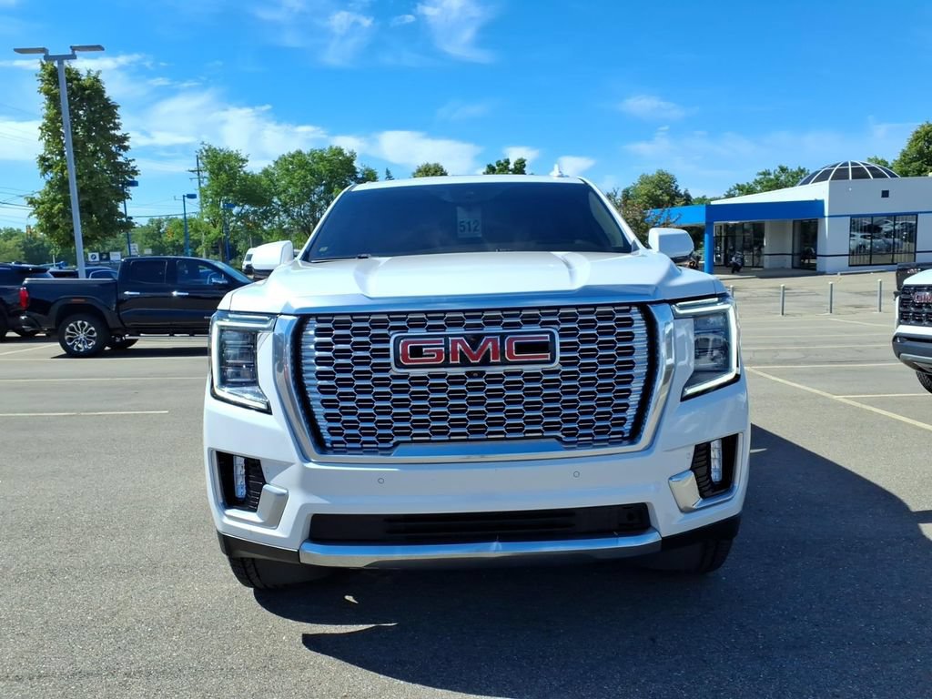 Used 2023 GMC Yukon XL Denali w/ Max Trailering Package AWD/4WD image 2