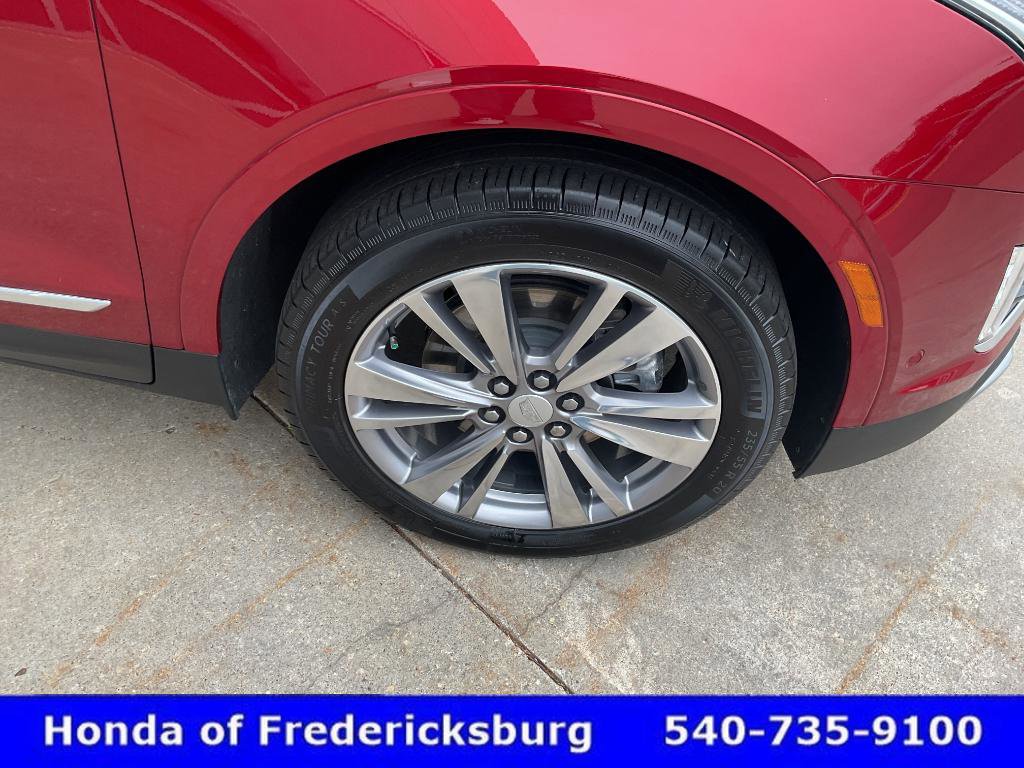Used 2023 Cadillac XT5 Premium Luxury w/ Technology Package AWD/4WD image 13