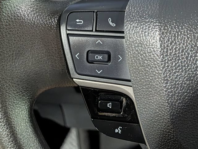 Used 2025 Toyota Camry LE FWD image 22