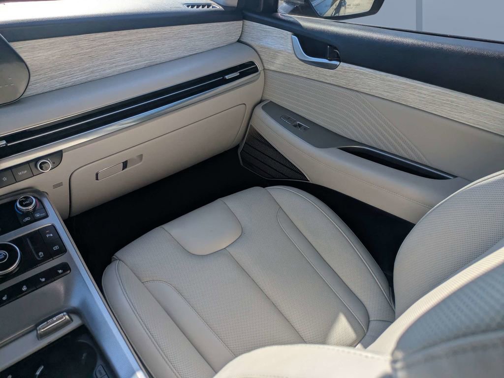 Used 2024 Hyundai Palisade Calligraphy FWD image 17