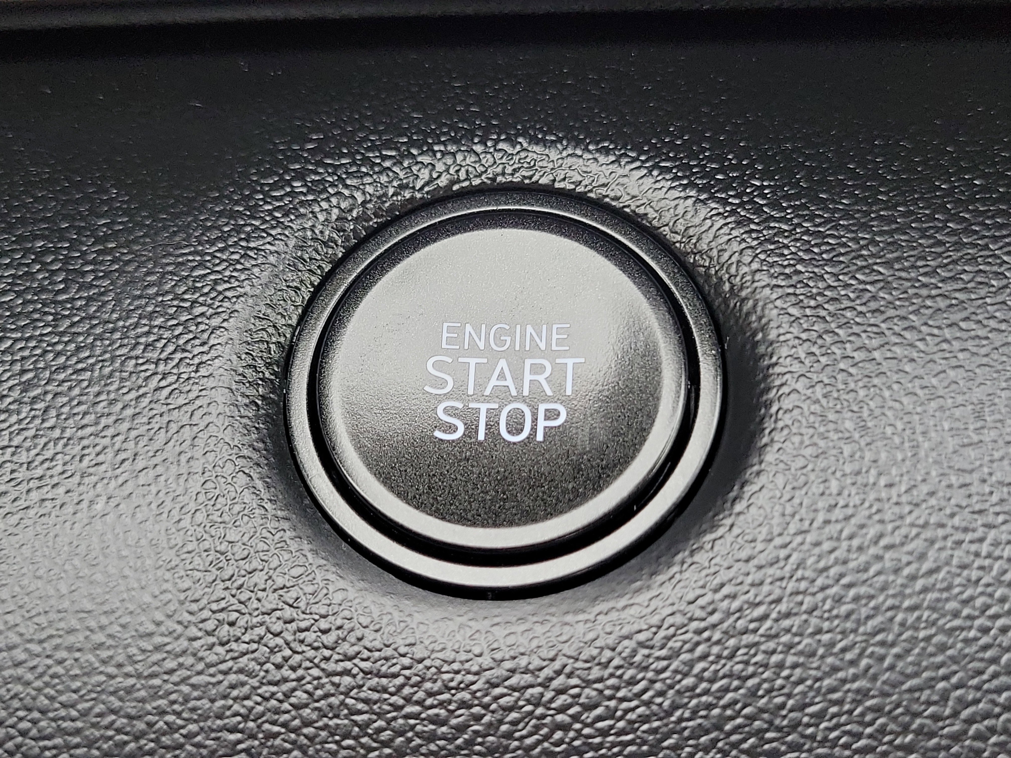 Certified 2025 Hyundai Elantra Sport FWD image 12