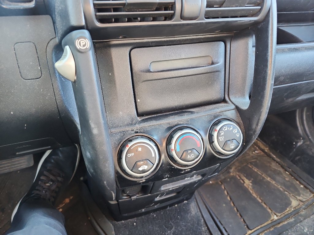 Used 2004 Honda CR-V EX image 21