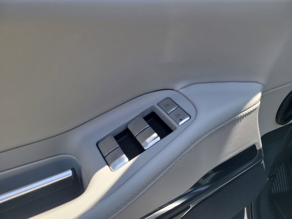 Used 2026 Lincoln Navigator Premiere AWD/4WD image 18