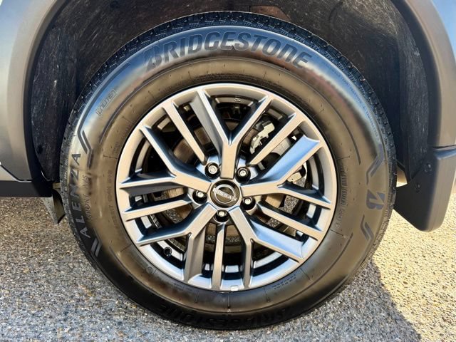 Certified 2025 Nissan Rogue S FWD image 30