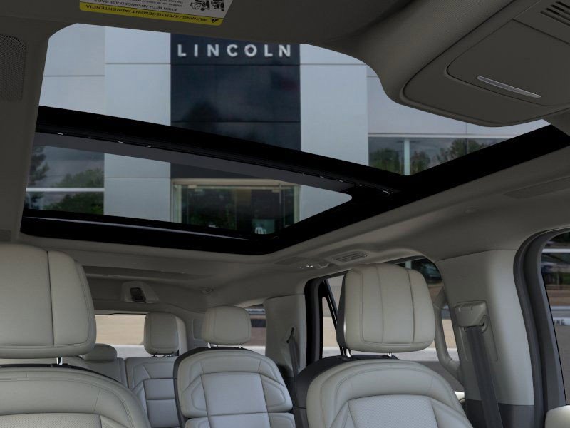 New 2026 Lincoln Navigator Reserve image 22