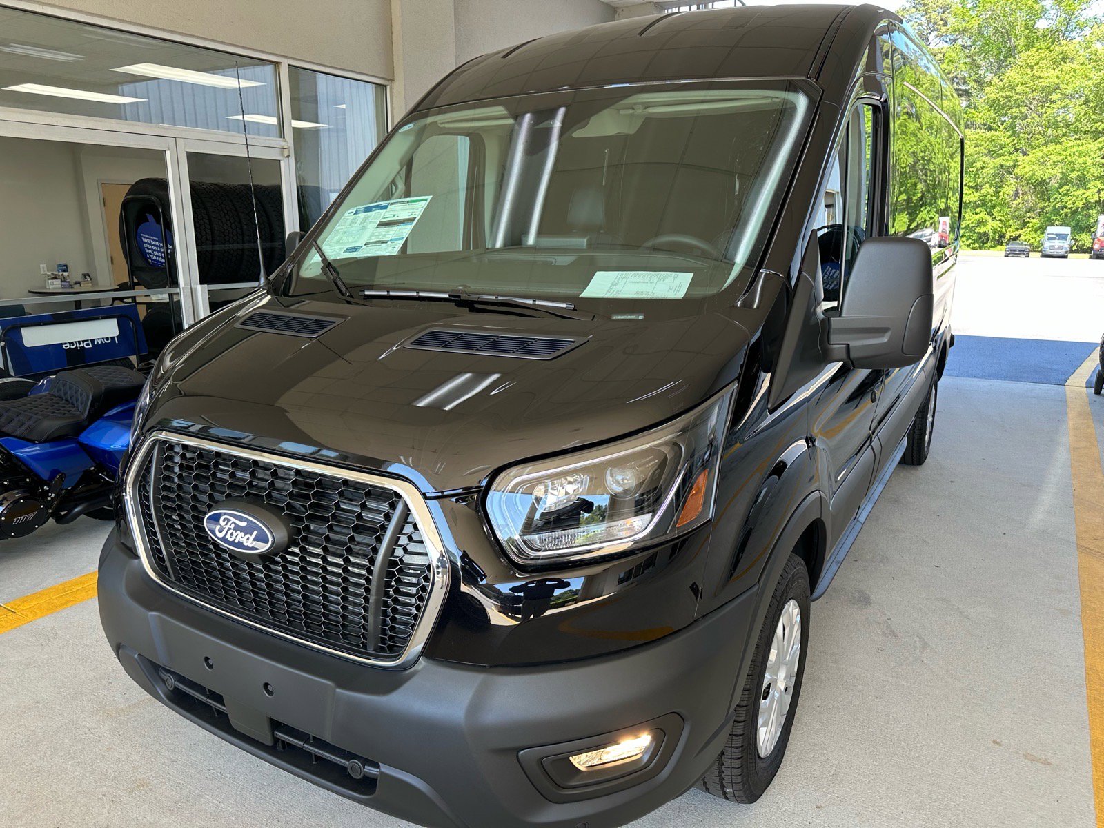 New 2026 Ford Transit 250 148 Medium Roof RWD image 2