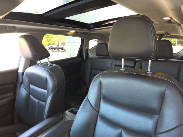 Used 2024 Nissan Murano SV AWD/4WD image 19