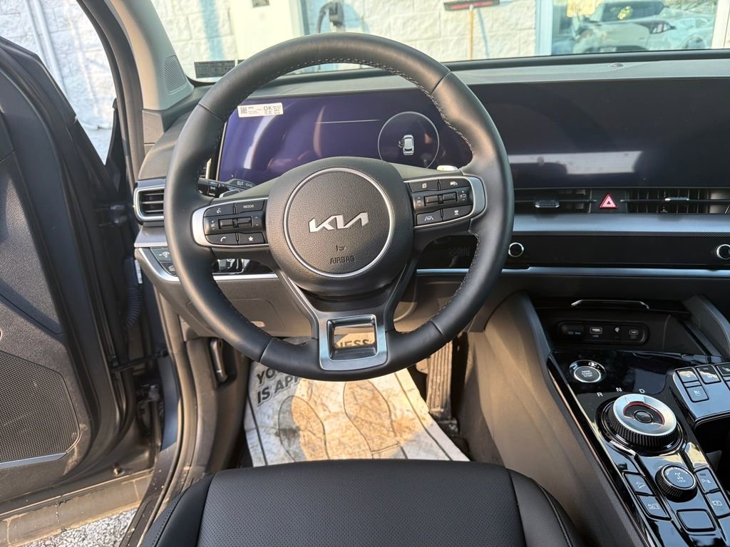 Used 2025 Kia Sportage SX Prestige image 13