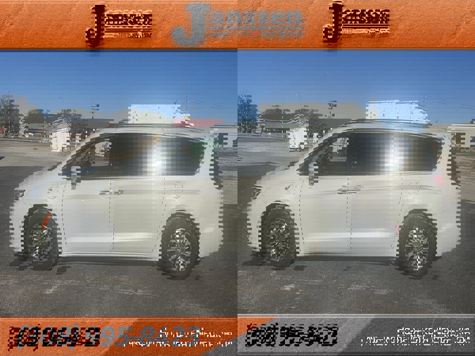 Used 2021 Chrysler Pacifica Touring-L