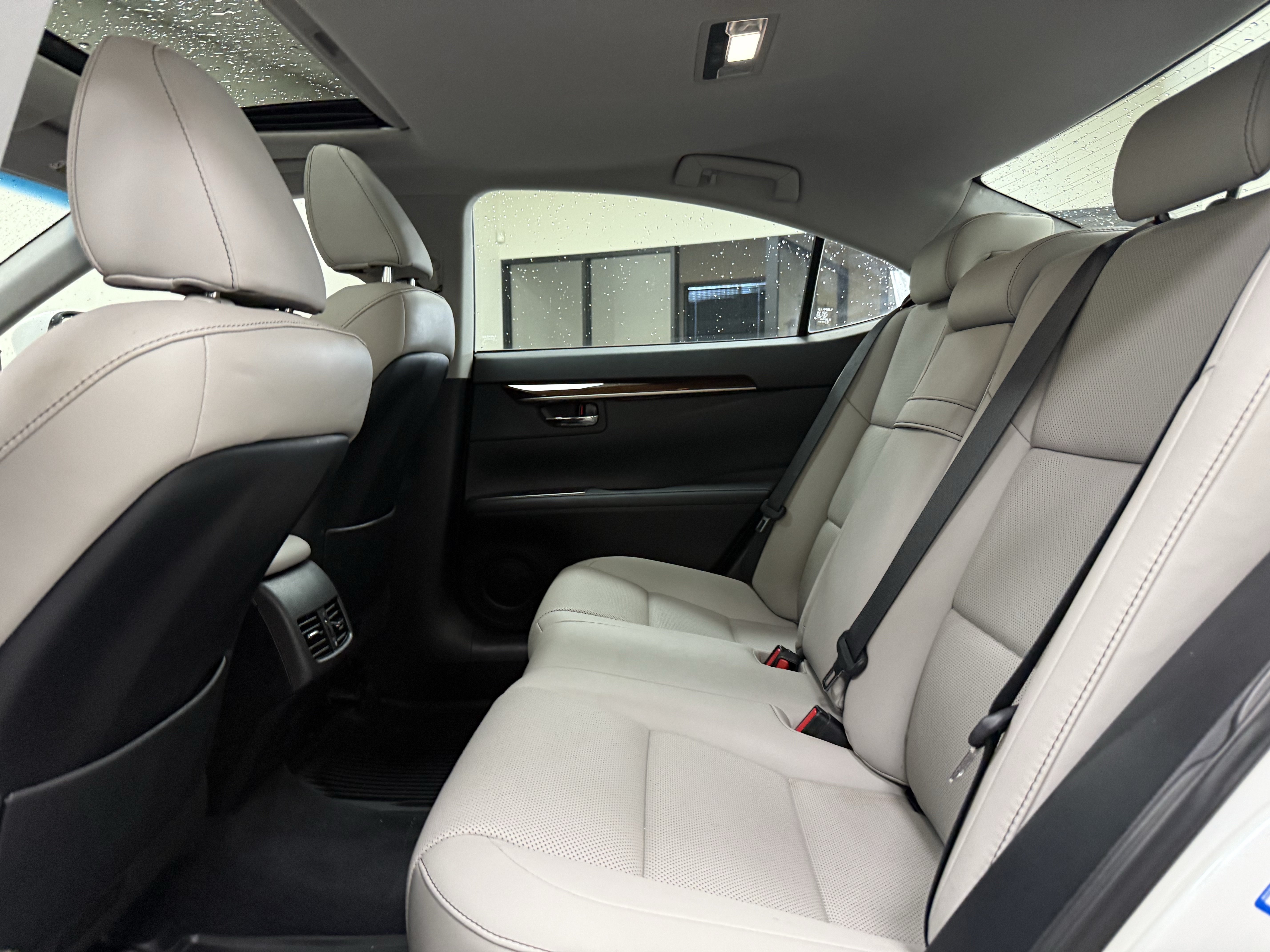Used 2017 Lexus ES 350 w/ Premium Package FWD image 16