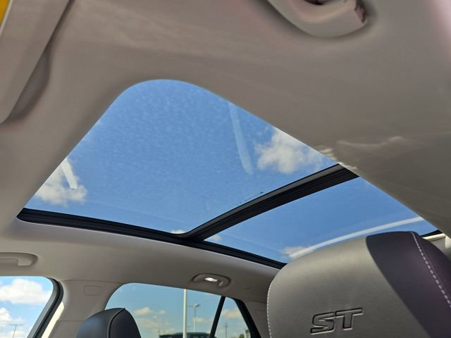 New 2025 Buick Envision Sport Touring image 19