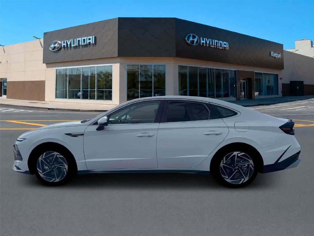 New 2026 Hyundai Sonata SEL FWD image 3