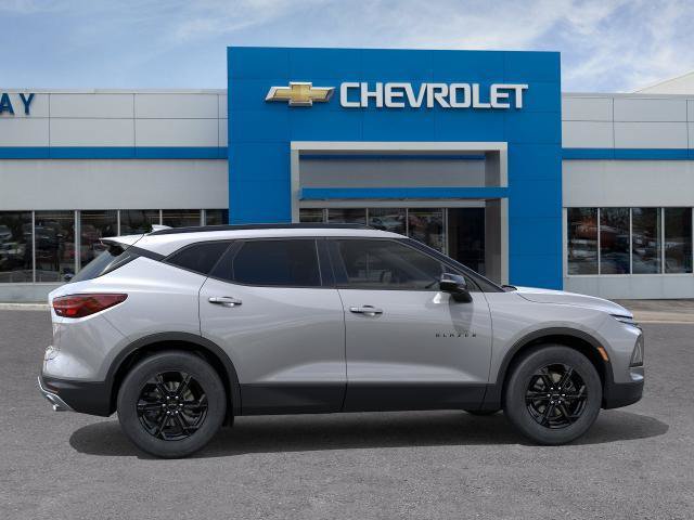 New 2026 Chevrolet Blazer LT w/ Midnight/Sport Edition AWD/4WD image 5