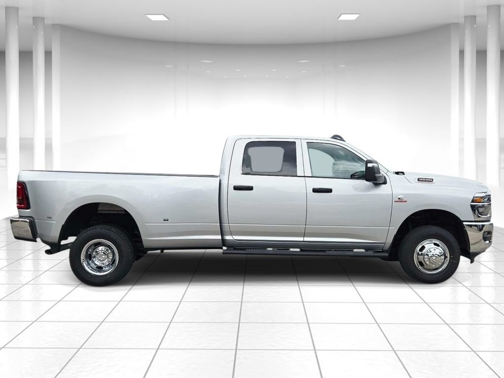 New 2026 RAM 3500 Tradesman AWD/4WD image 2