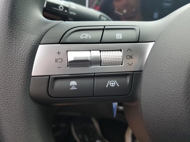 New 2026 Hyundai Tucson Blue SE AWD/4WD image 24