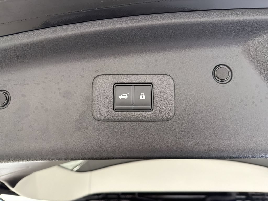 Certified 2024 Nissan Armada SL w/ Captain's Chairs Package AWD/4WD image 16
