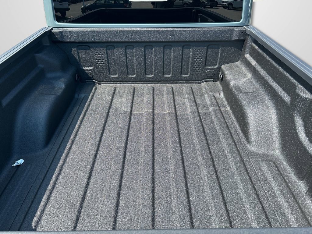 New 2025 Jeep Gladiator Sport AWD/4WD image 17