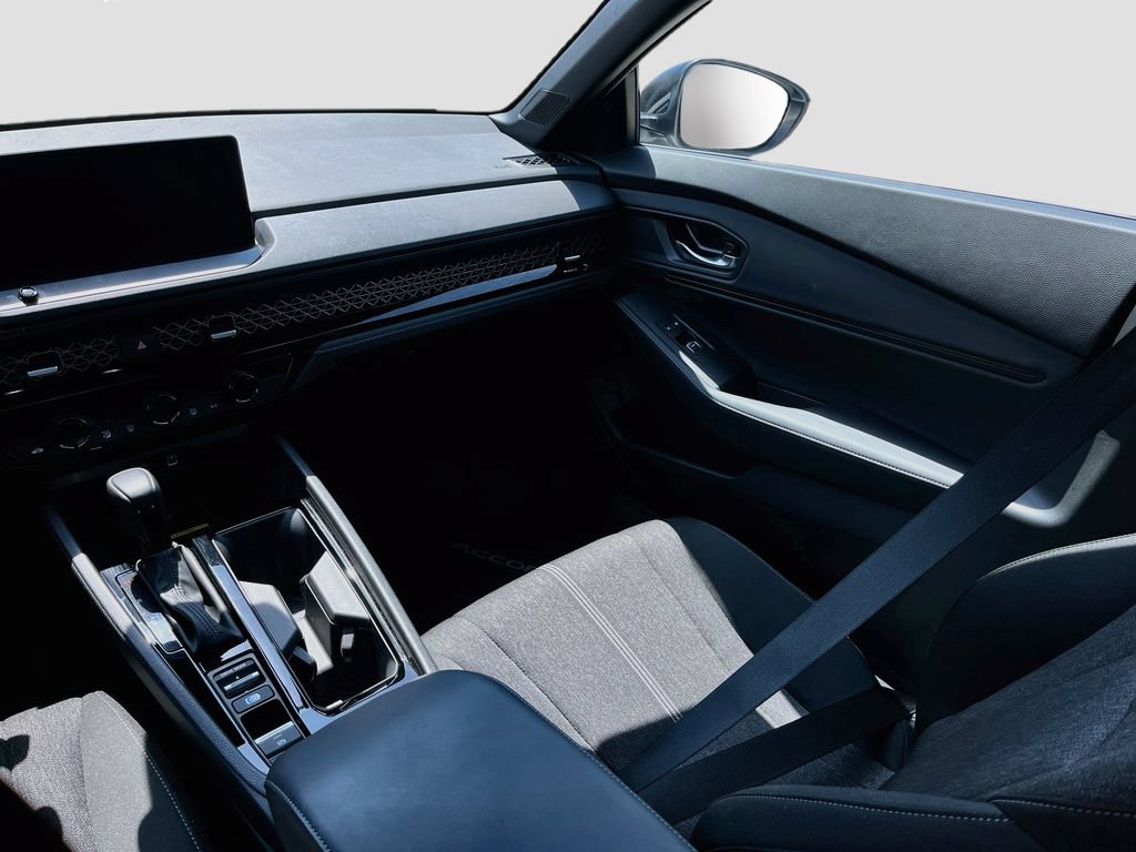 Used 2025 Honda Accord Sport image 24