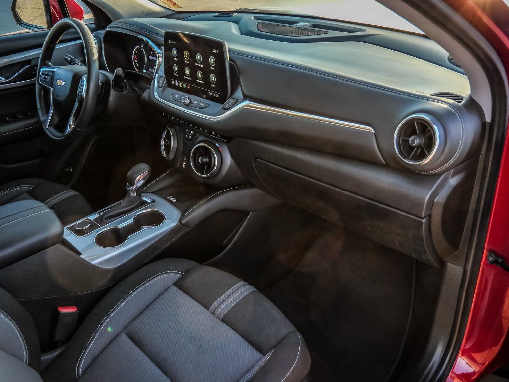 Used 2024 Chevrolet Blazer LT w/ Convenience Package FWD image 14