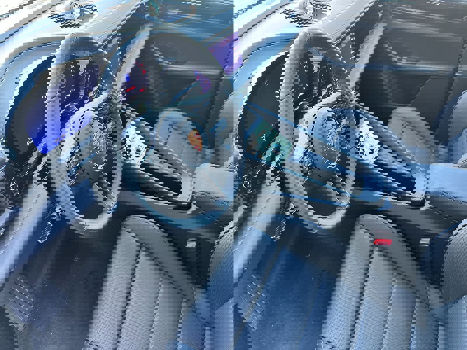 New 2026 Porsche Macan Electric RWD image 4