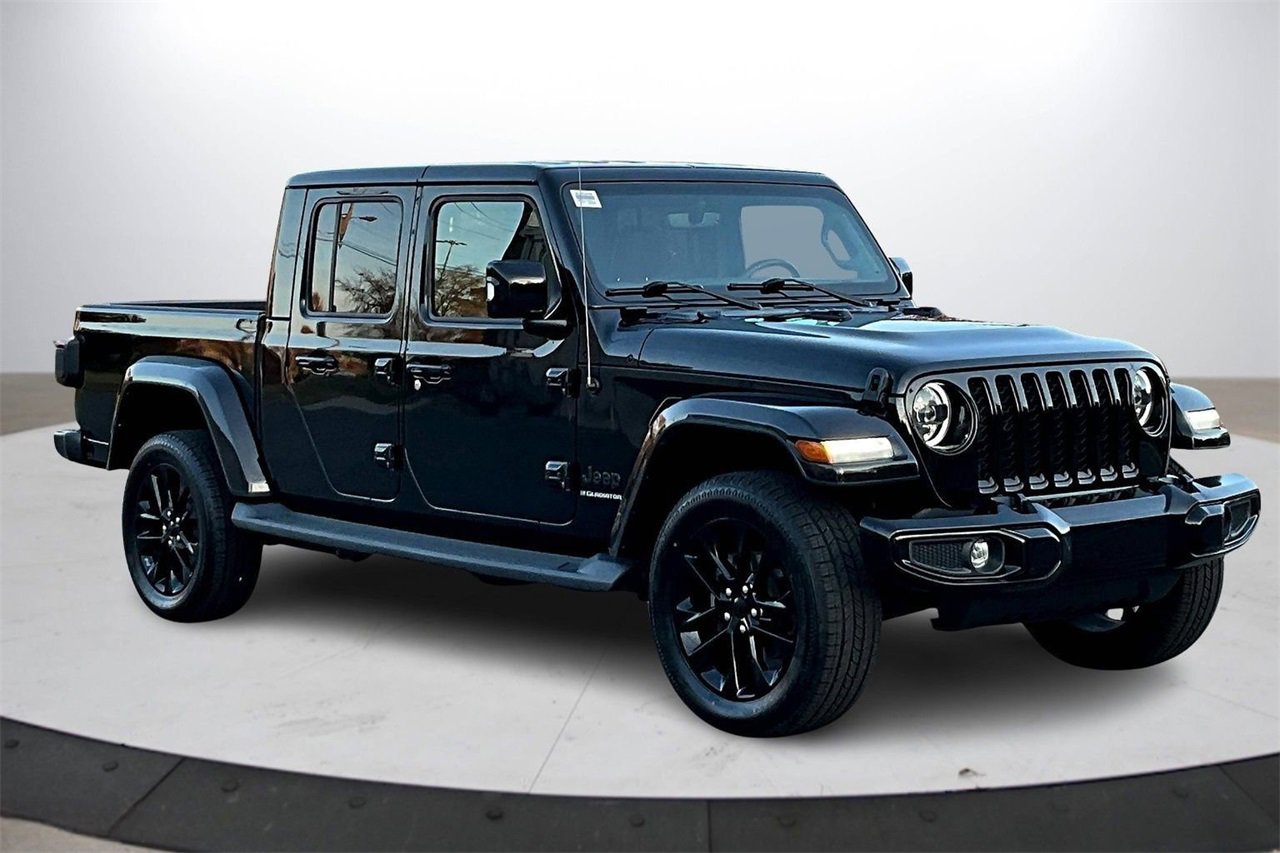 Certified 2023 Jeep Gladiator Overland image 2