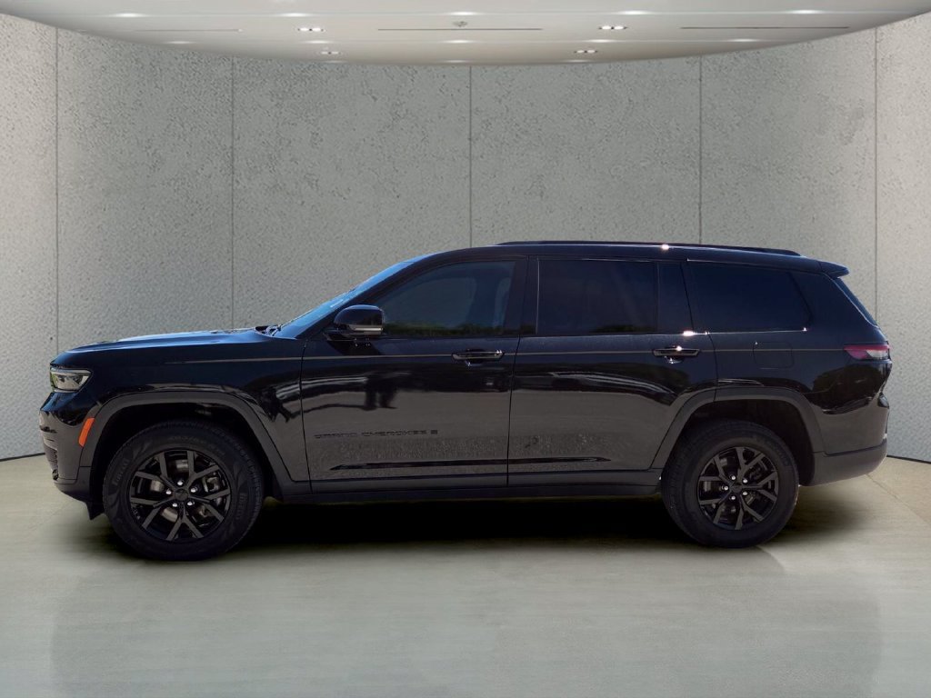 Certified 2024 Jeep Grand Cherokee L Altitude AWD/4WD image 9