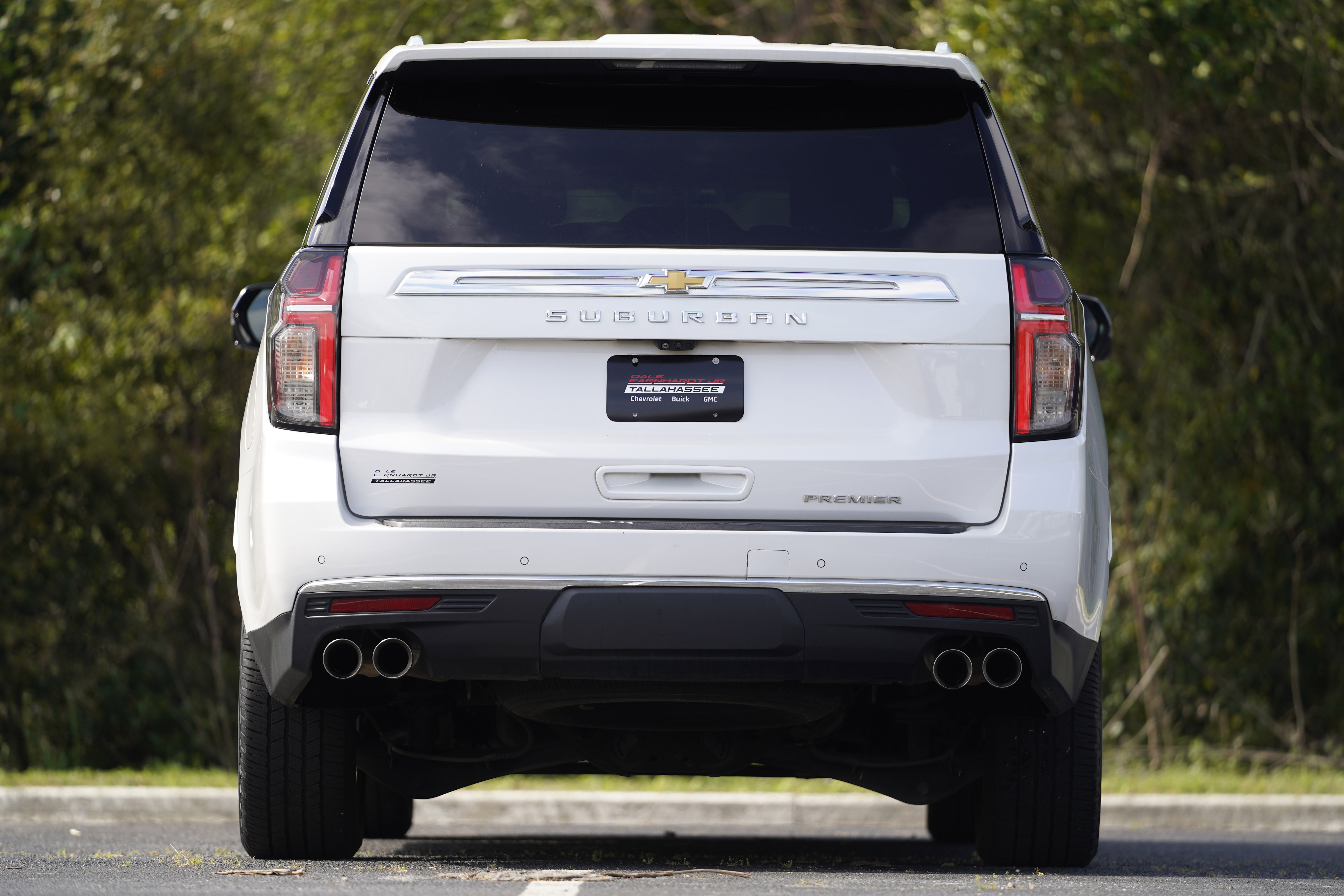 Used 2021 Chevrolet Suburban Premier w/ Premium Package RWD image 44