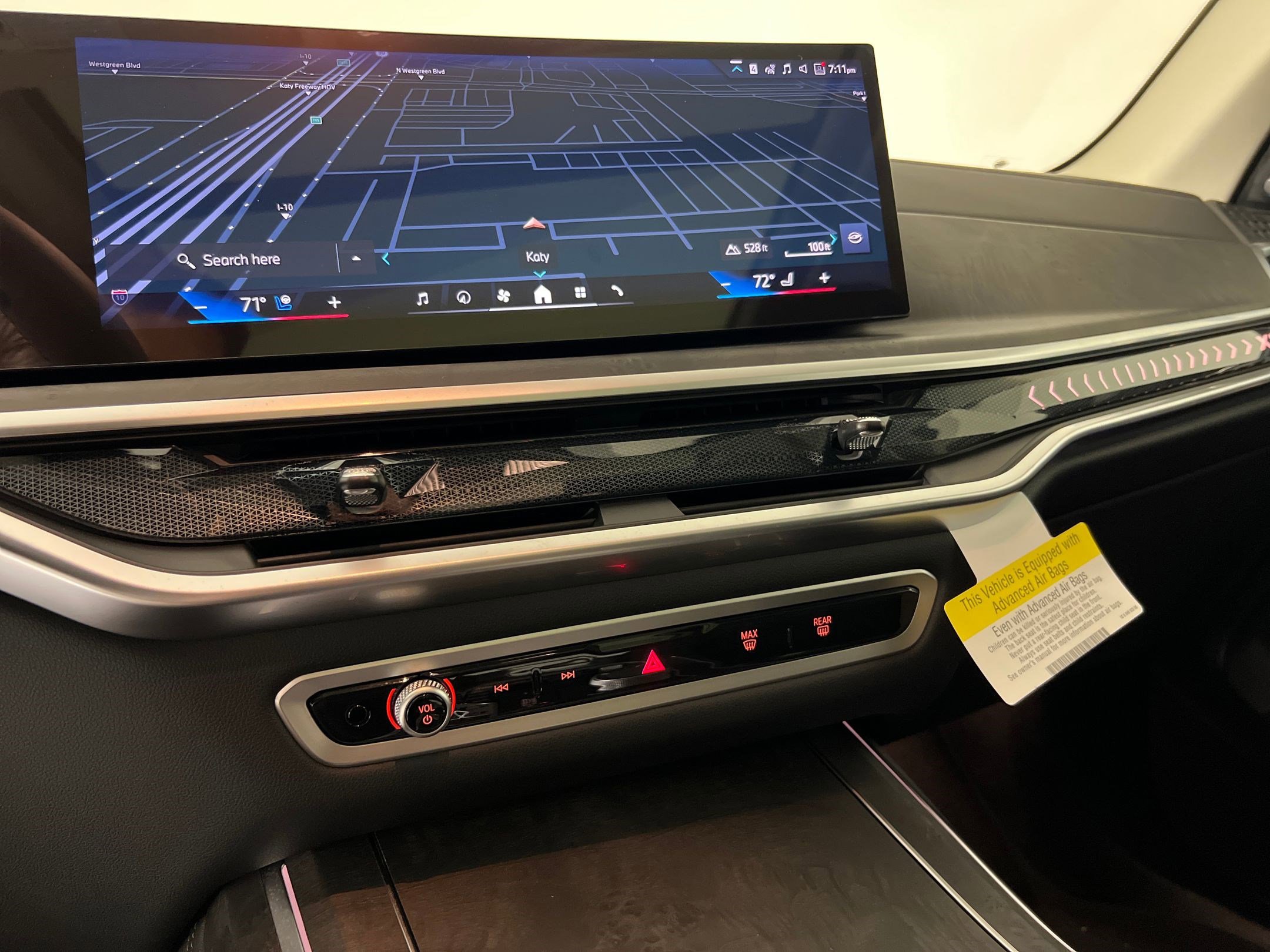 Used 2026 BMW X7 xDrive40i image 27