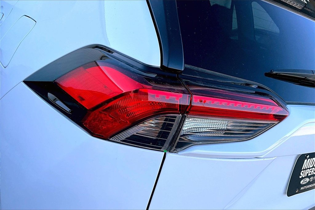 Used 2022 Toyota RAV4 XLE image 27