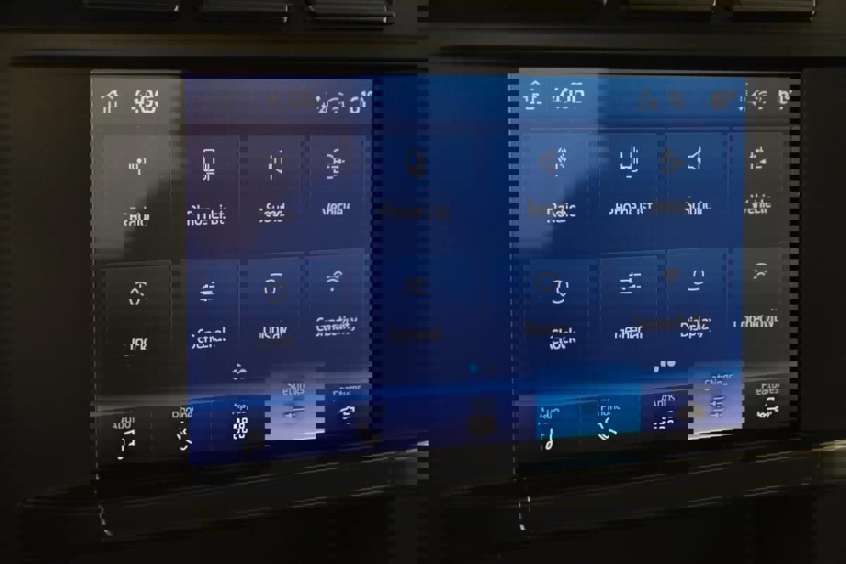 Used 2024 Ford F350 XL w/ Snow Plow/Camper Package image 27