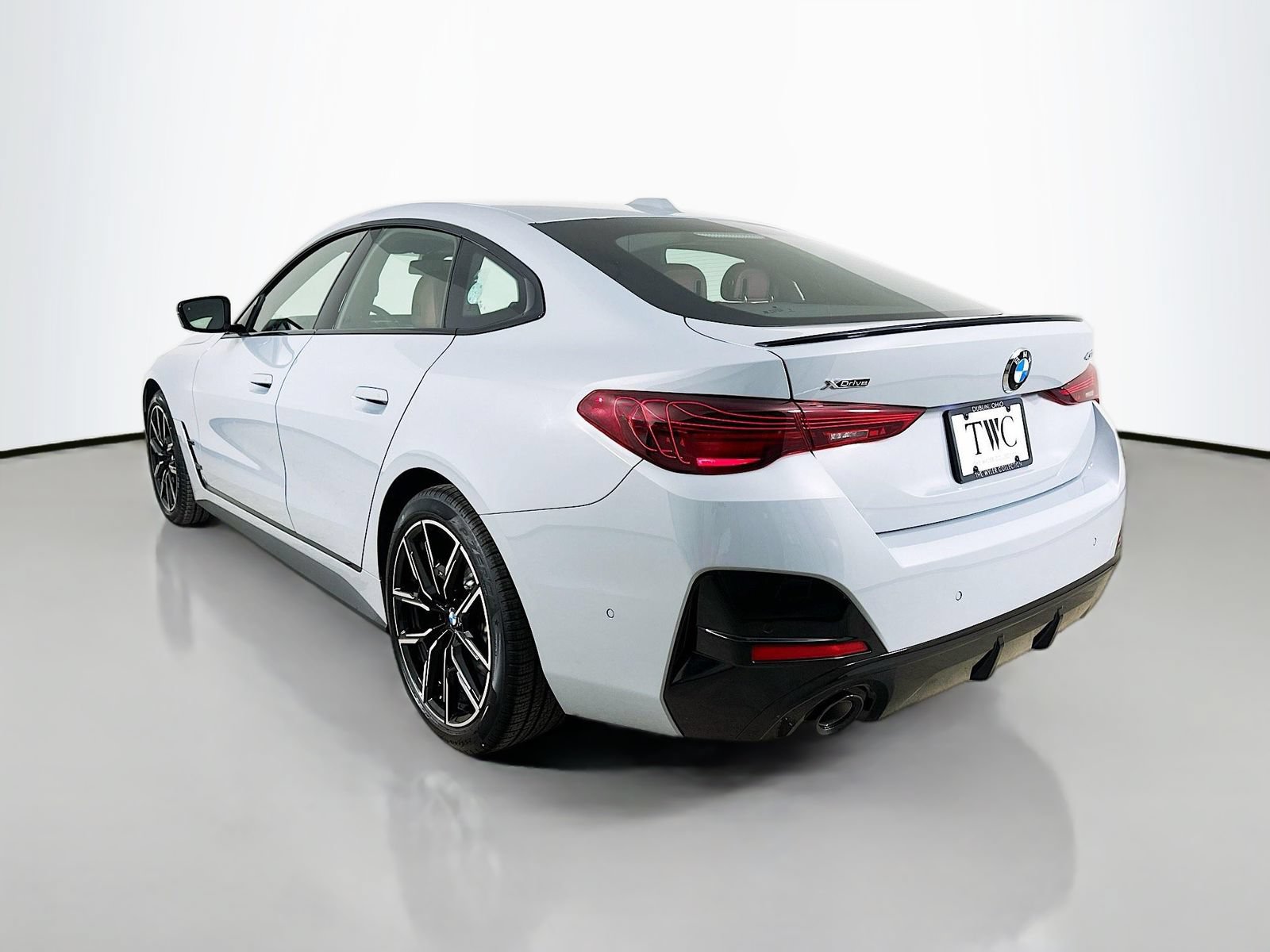New 2026 BMW 430i xDrive w/ M Sport Package AWD/4WD image 7