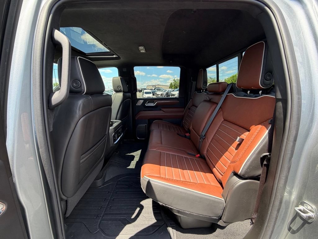 Used 2024 GMC Sierra 2500 Denali Ultimate AWD/4WD image 6