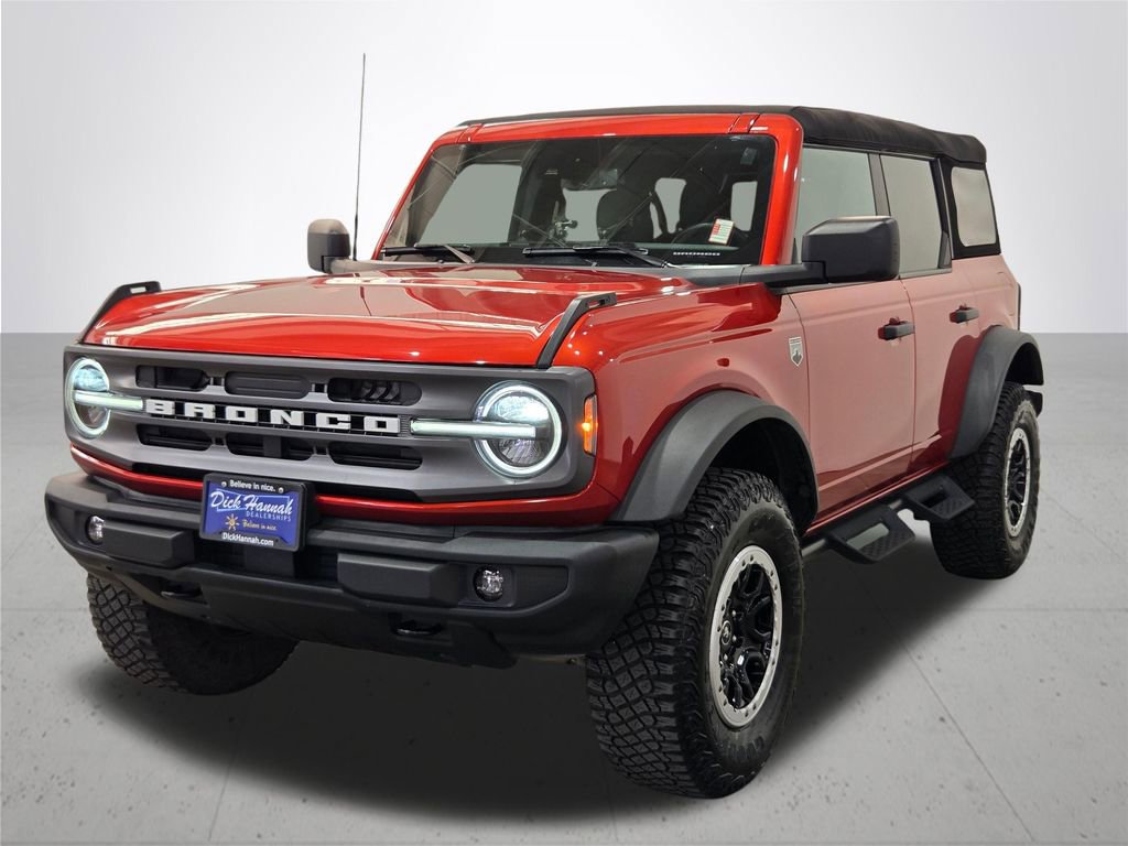 Used 2023 Ford Bronco Big Bend w/ Sasquatch Package AWD/4WD image 2