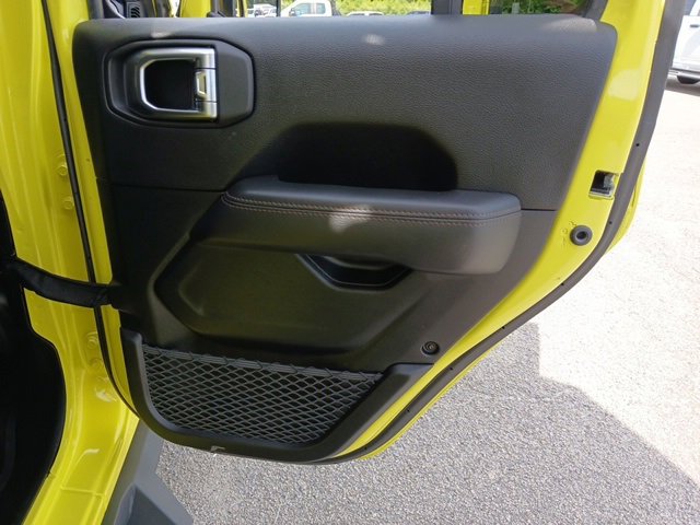 Used 2023 Jeep Wrangler Unlimited Rubicon 392 w/ Xtreme Recon 35" Tire Package image 33