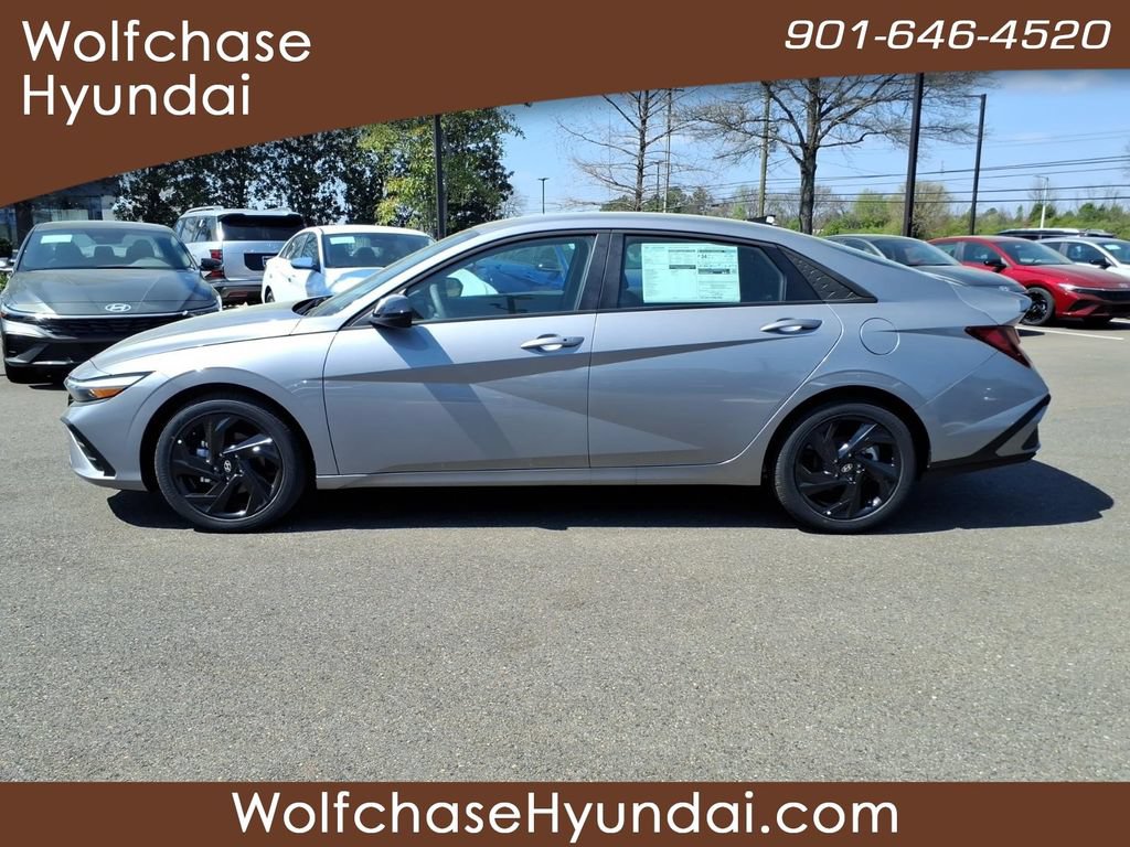 New 2026 Hyundai Elantra Sport FWD image 2