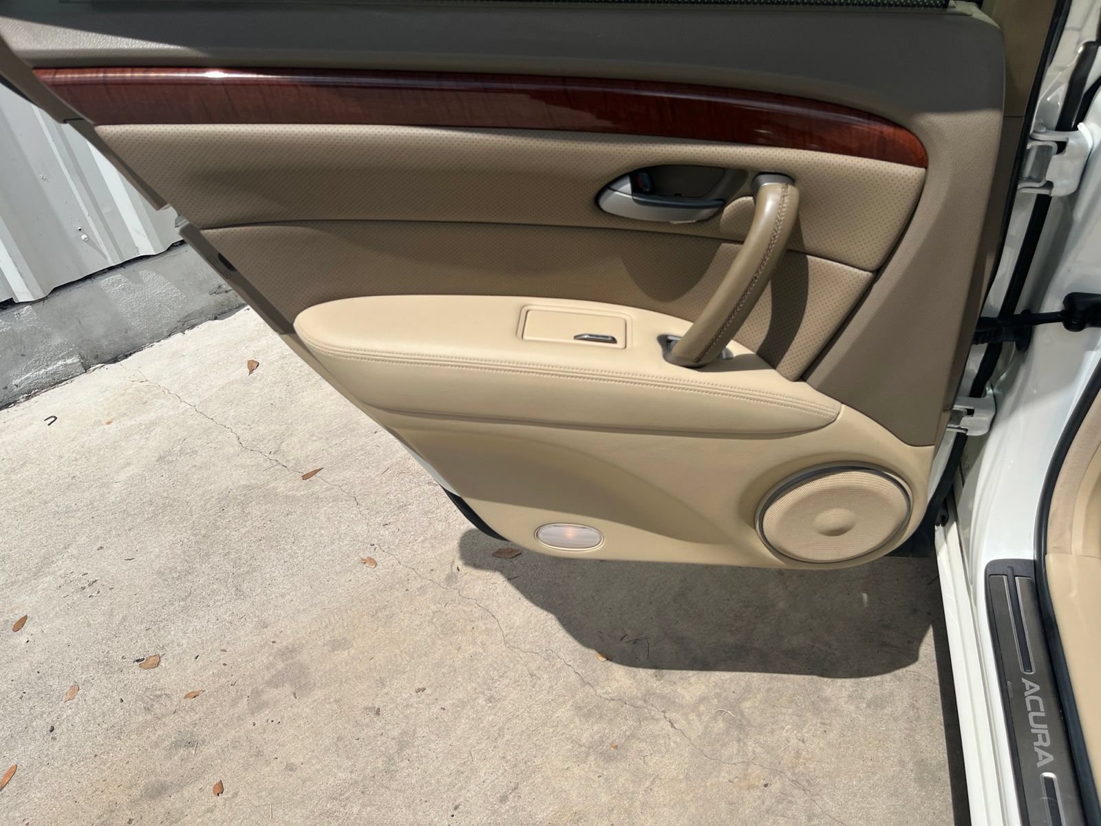 Used 2005 Acura RL AWD/4WD image 12