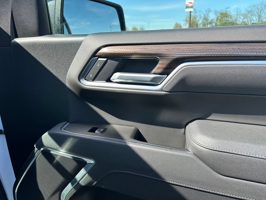Used 2026 Chevrolet Silverado 1500 RST AWD/4WD image 20