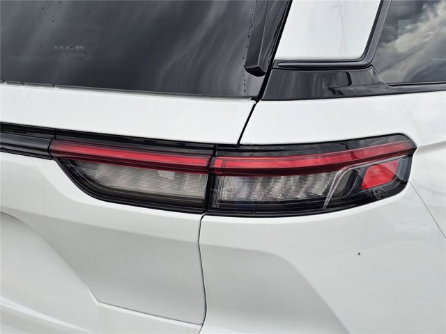 New 2026 Jeep Grand Cherokee Limited w/ Limited Altitude Package RWD image 19