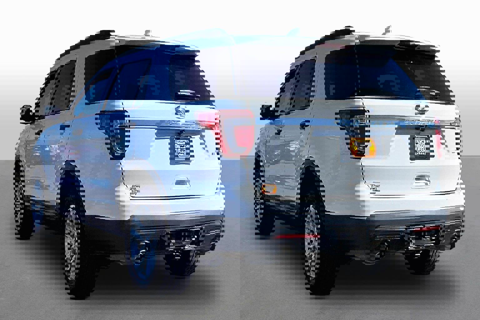 Used 2016 Ford Explorer Base image 5