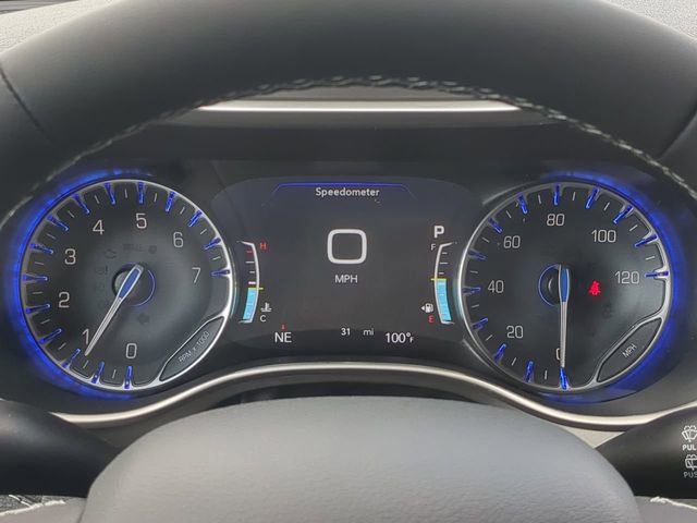 New 2027 Chrysler Pacifica Limited FWD image 35