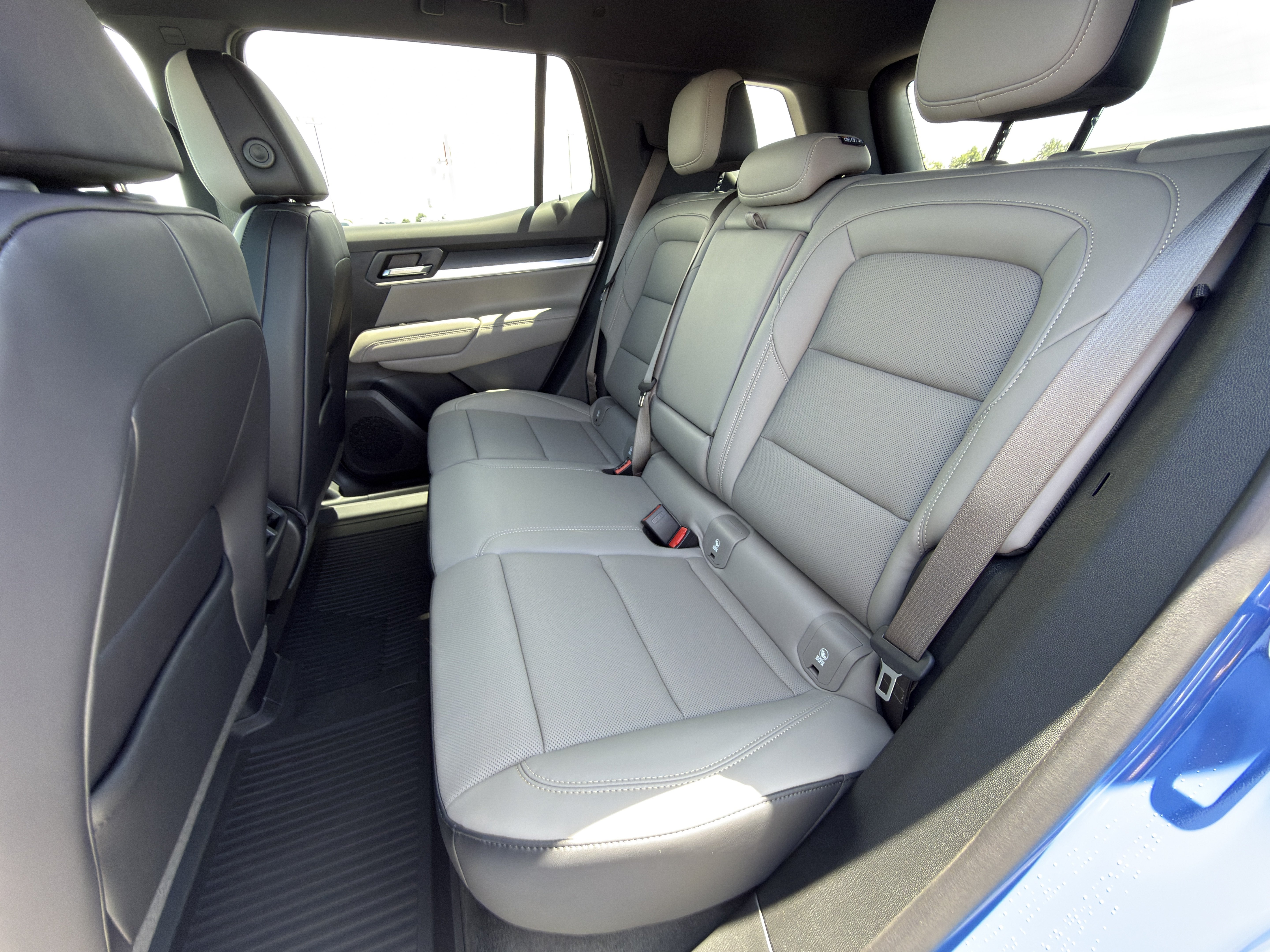 New 2026 GMC Terrain Elevation w/ Elevation Premium Package AWD/4WD image 13