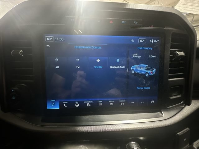 Used 2022 Ford F150 4x4 SuperCrew Hybrid image 16