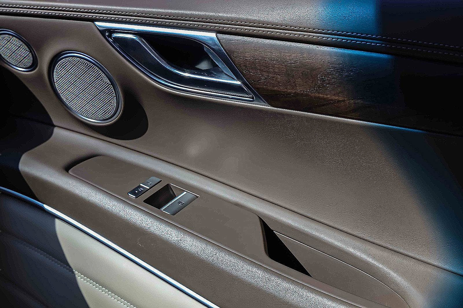 Used 2023 Genesis GV80 2.5T w/ Prestige Package image 17